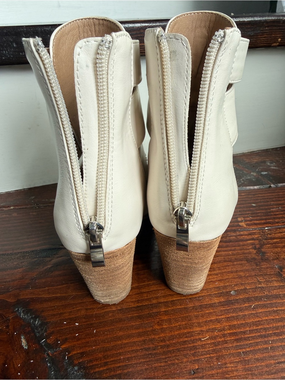 ✨Beast Fashion Dakota Western Ankle Boots 6✨ - Picture 3 of 9